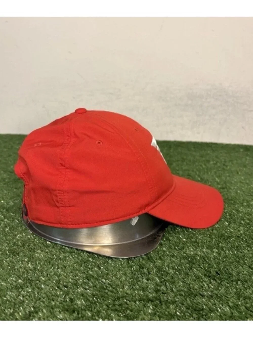 Dayton Flyers hat cap strap back red white nike legacy91 basketball lighweight